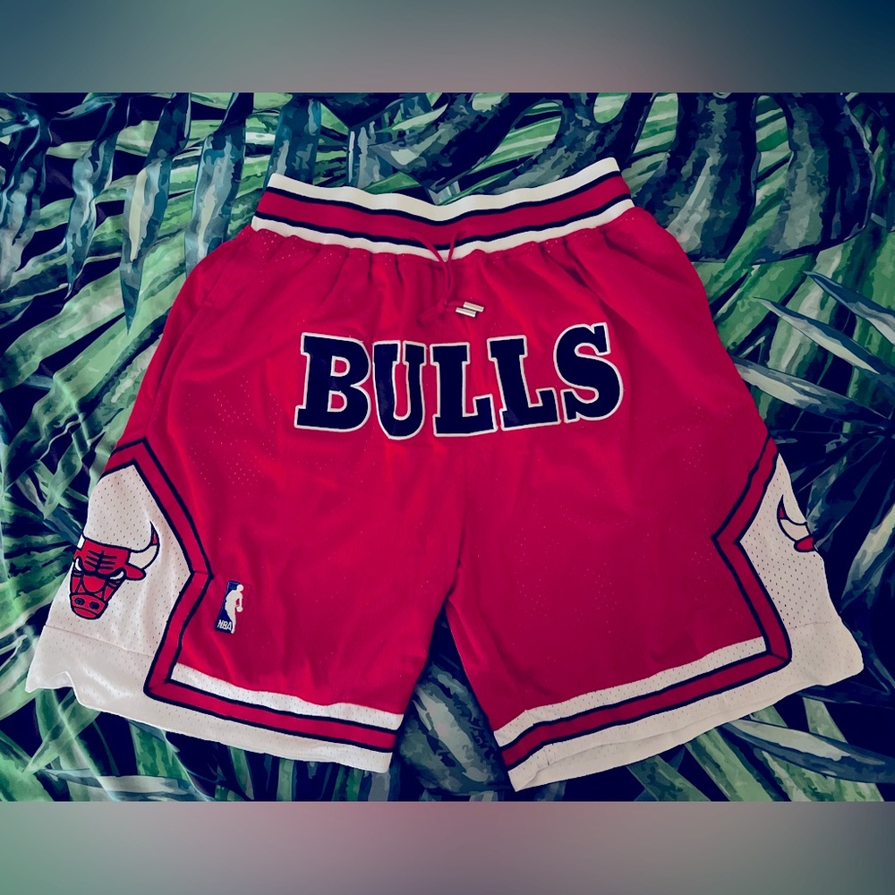 🔥Just Don Chicago Bulls shorts